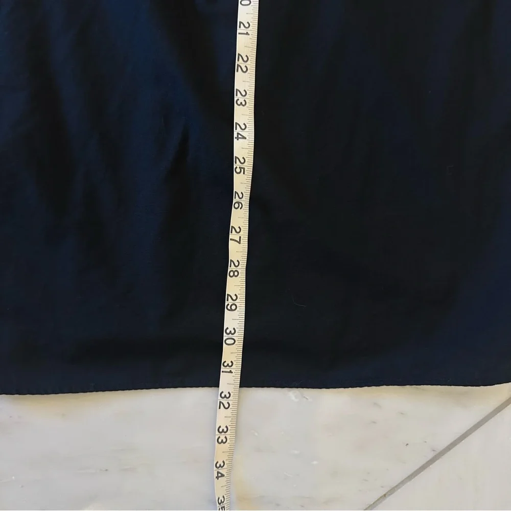 Medium Banana Republic Organic Black Casual Button-Down Shirt